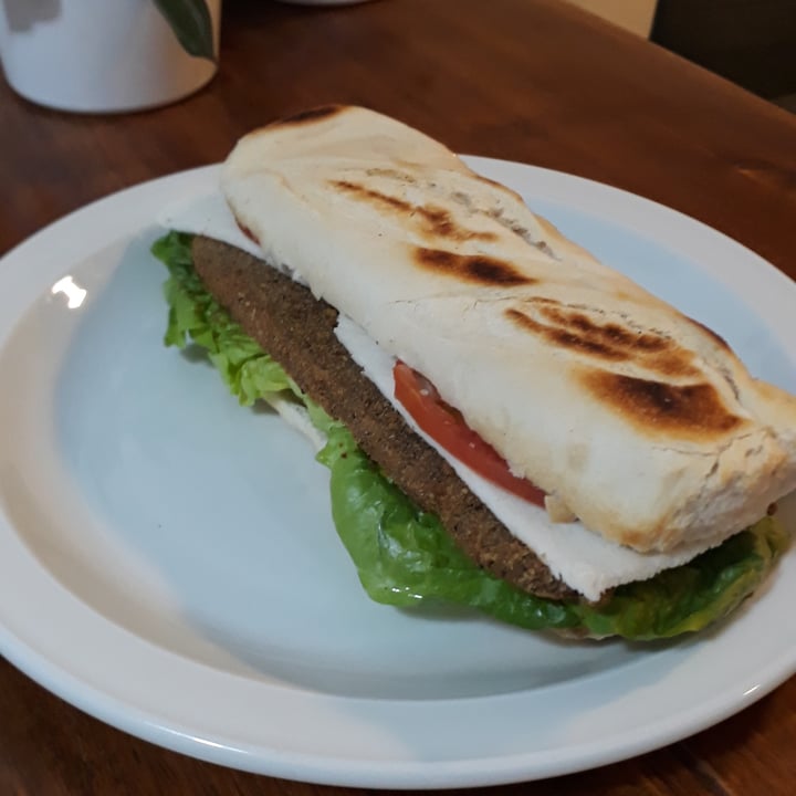 photo of Futuro Veggie Sandwich De Milanesa shared by @reberimini on  24 May 2021 - review