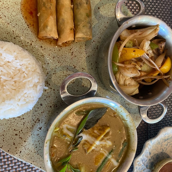 photo of Giggling Squid - Chelmsford Thai Green Curry Platter shared by @robbok on  27 Nov 2022 - review