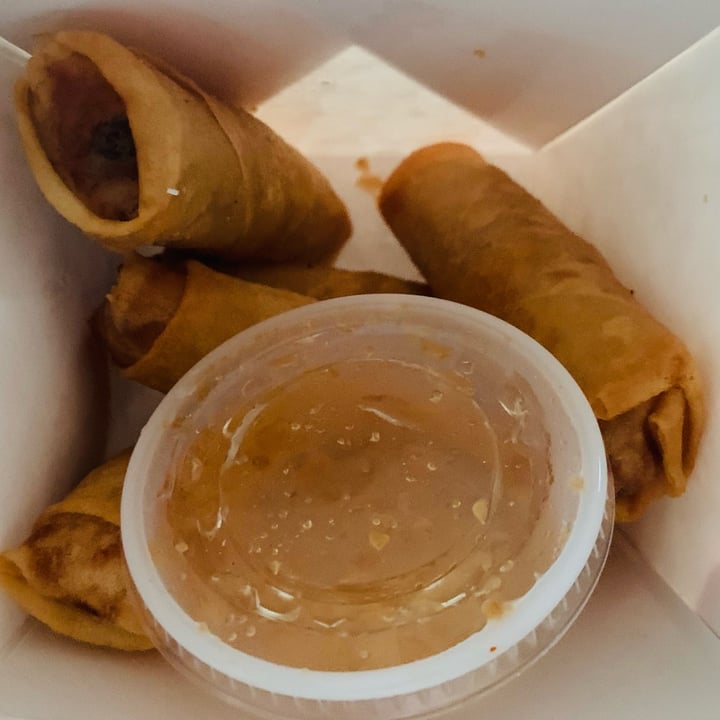 photo of Blooming Thai Crispy Spring Rolls shared by @uplandspeaksanctuary on  29 May 2022 - review