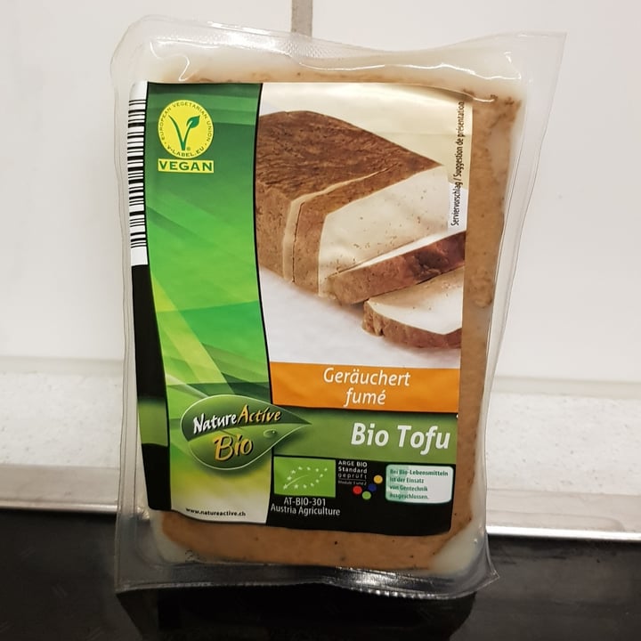 review photo of Aldi - Nature active bio Bio Tofu - fume shared by @weblucas on 24 Dec 2020 - review