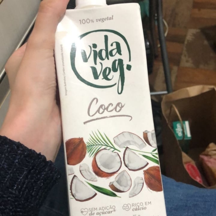 photo of Vida Veg bebida vegetal de coco shared by @marisandrateixeira on  10 Jul 2022 - review