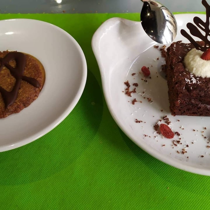 photo of Mandrágora Restaurante Vegano/Vegetariano Brownie shared by @mariamas on  27 Aug 2020 - review