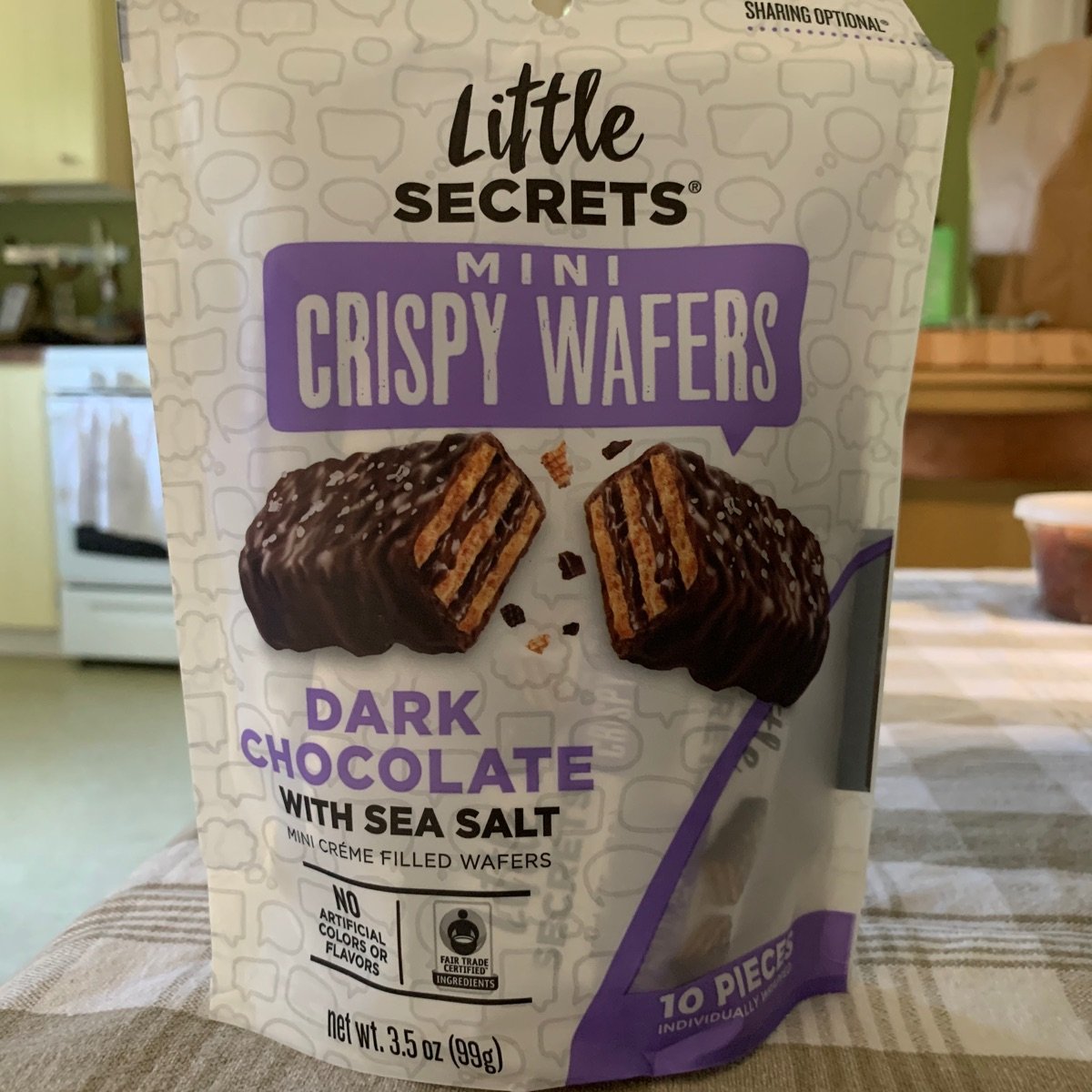 Little secrets Mini Crispy Wafers Dark Chocolate Reviews abillion
