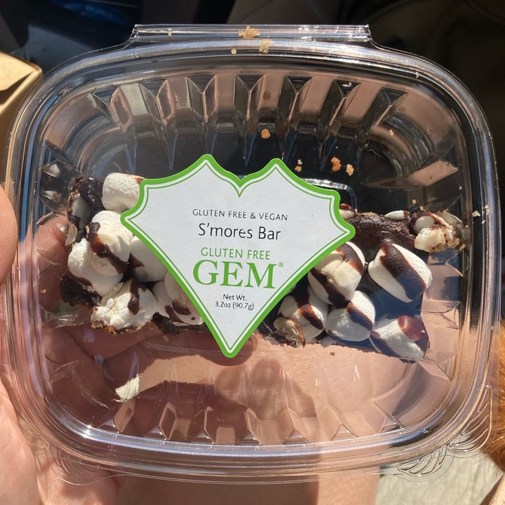 photo of Gluten Free Gem S’mores Bar shared by @avecdeschiens on  14 Apr 2022 - review