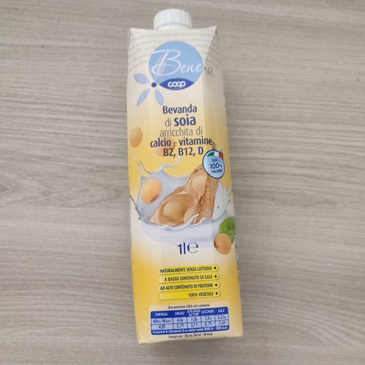 review photo of Bene.Si coop Bevanda di soia Arricchita Di Calcio Vitamine B2 B12 D shared by @giuliagoolia on 01 Apr 2022 - review