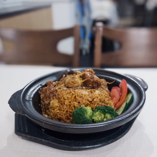 Photo of the dish “Claypot chicken cube rice”