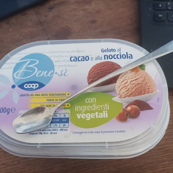 photo of Bene.Si coop Gelato al cacao e nocciola shared by @unicornoxxx on  17 Aug 2022 - review