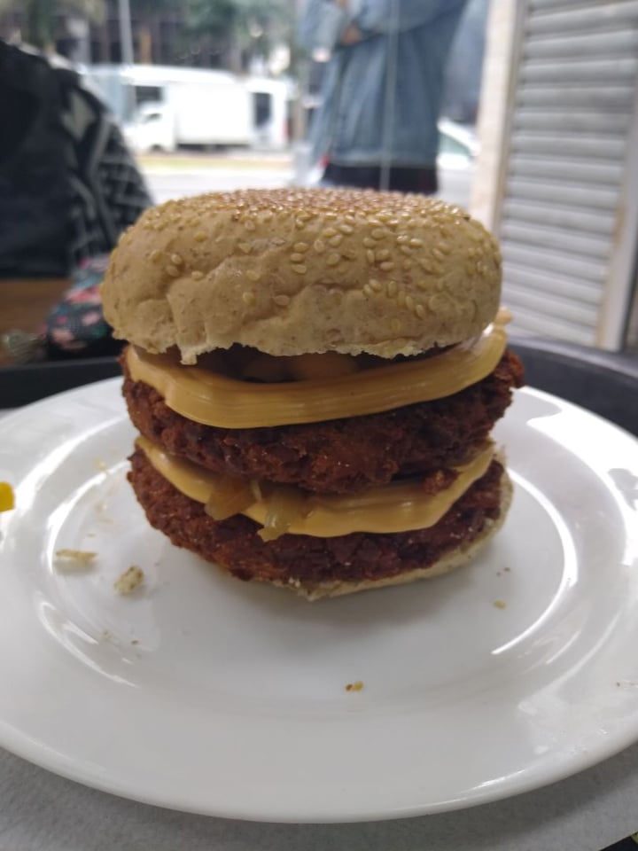 review photo of Prime Dog Double cheddar vegmelt and coxinha de churros veg shared by @cisneirosbi on 06 Jul 2019 - review