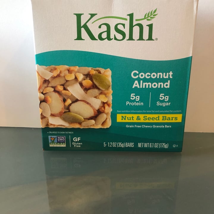 review photo of Kashi Grain Free Coconut Almond Chewy Granola Bar shared by @vivianellingson on 10 May 2022 - review