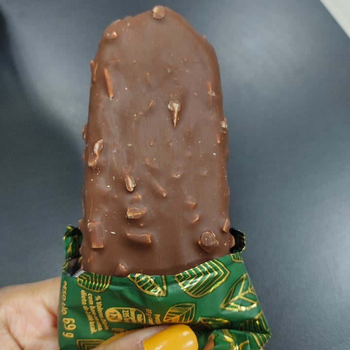 photo of Magnum Vegano De Amêndoas shared by @matosslivia on  23 Feb 2022 - review