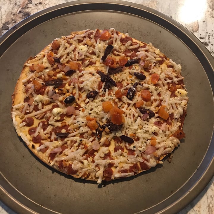 photo of Daiya Mediterranean Pizza shared by @dianna on  31 Oct 2020 - review