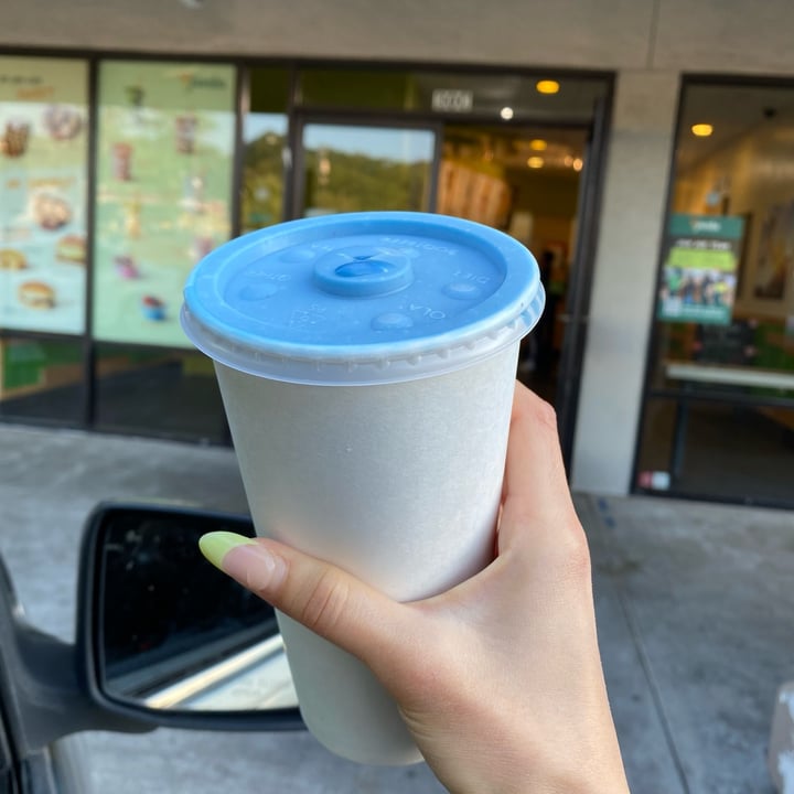photo of Jamba vanilla blue sky shared by @yarilovezzucchini on  26 Apr 2022 - review