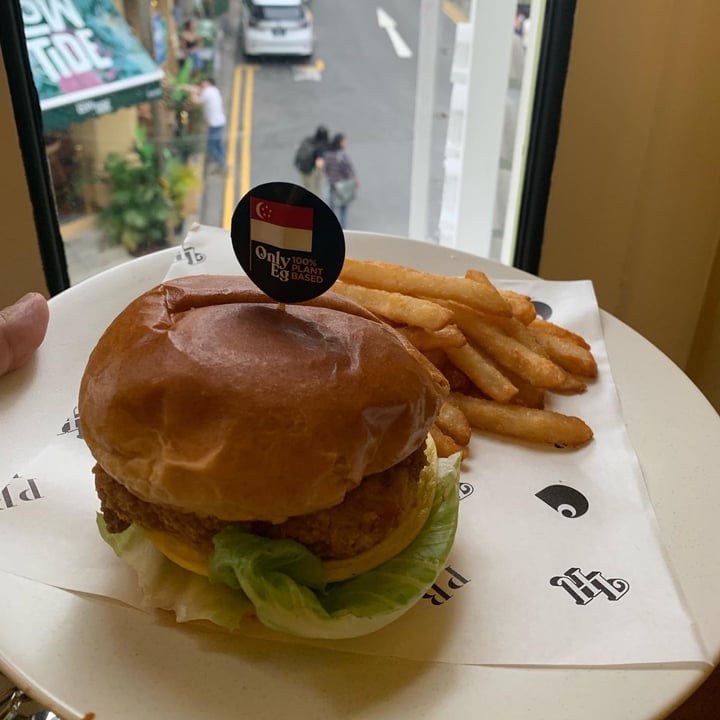 photo of Love Handle  Nasi Lemak Burger shared by @kelvin on  07 Aug 2022 - review