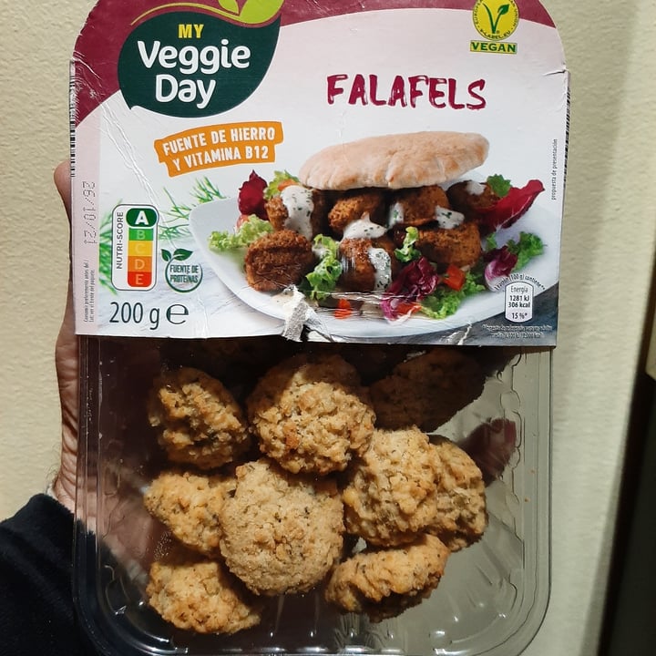photo of My veggie day Falafels shared by @thebosc on  10 Oct 2021 - review