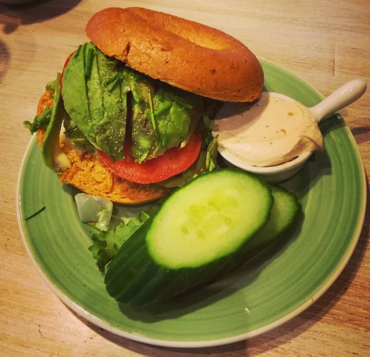 review photo of Bagels & Beans Avocado and tomato bagel shared by @myksvegan on 06 Aug 2019 - review