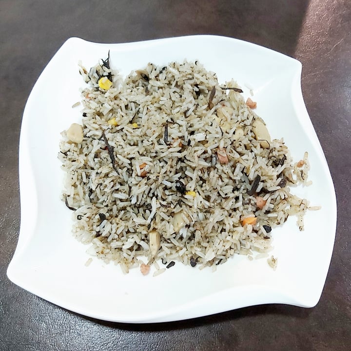 photo of Xing Hua Vegetarian Restaurant Olive Vegetable Fried Rice 橄榄菜炒饭 shared by @herbimetal on  26 Feb 2022 - review
