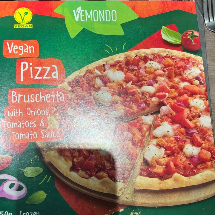 review photo of Vemondo Pizza Bruschetta Con Pomodoro E Cipolla shared by @selenec on 03 Jul 2022 - review