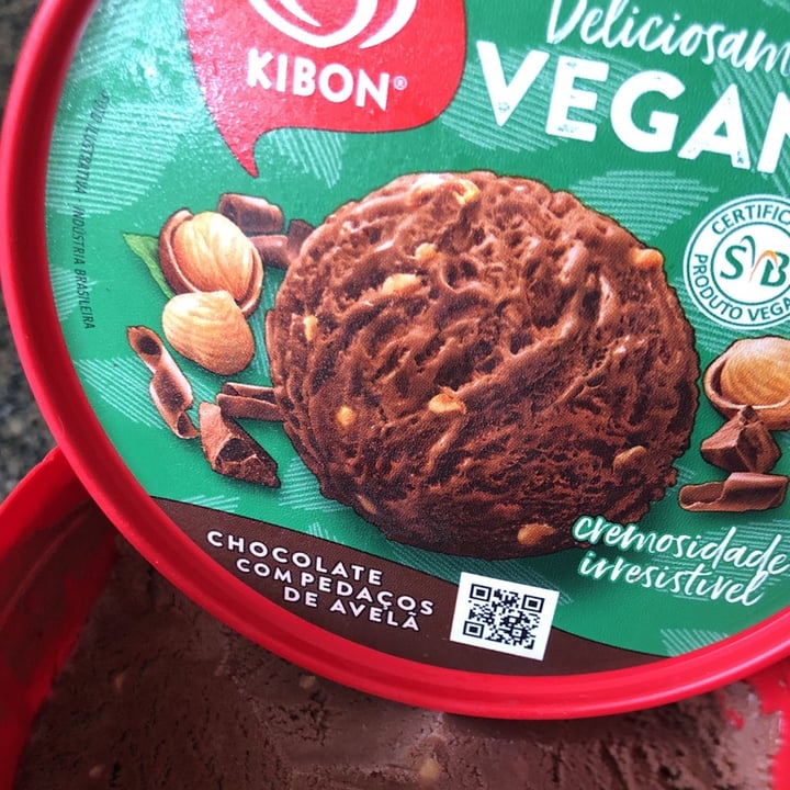 review photo of Kibon Chocolate com Pedaços De Avelã shared by @vaniachocho on 20 Nov 2021 - review