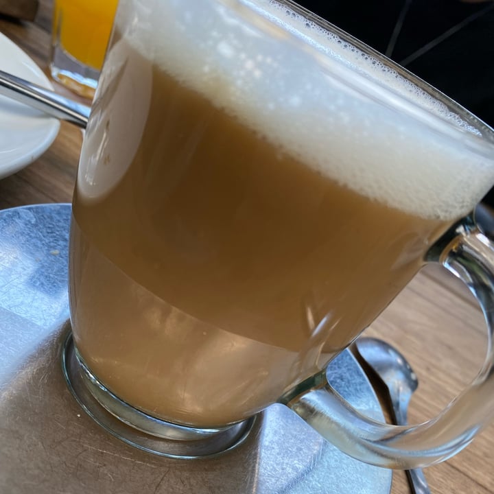 photo of Mecha Fuego Porteño Cafe con leche de almendras shared by @sollcaruso on  26 Mar 2022 - review