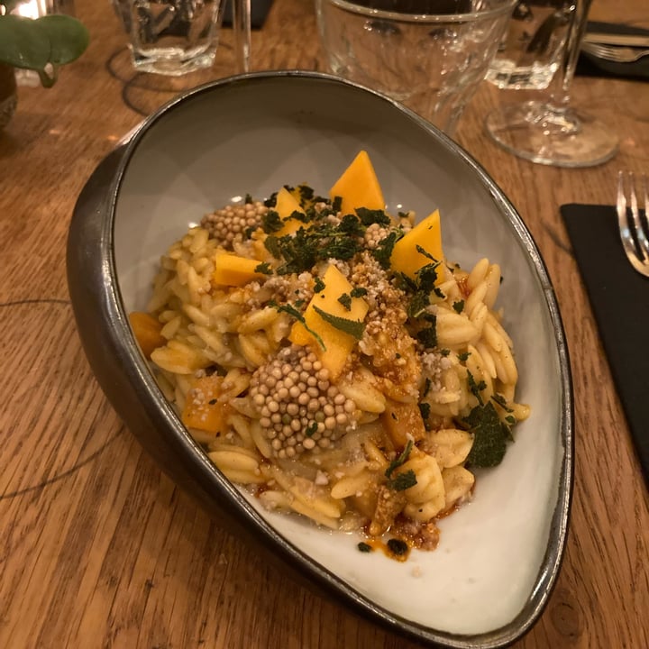 review photo of Mr. & Mrs. Watson Orzotto shared by @gabriellab on 15 Apr 2022 - review