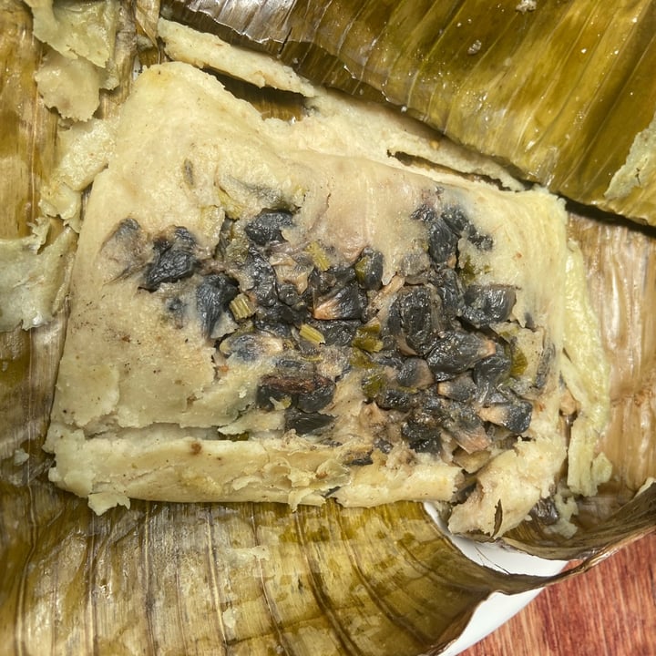 photo of Paraíso Oja Santas tamal de huitlacoche shared by @ilse on  24 Jul 2022 - review