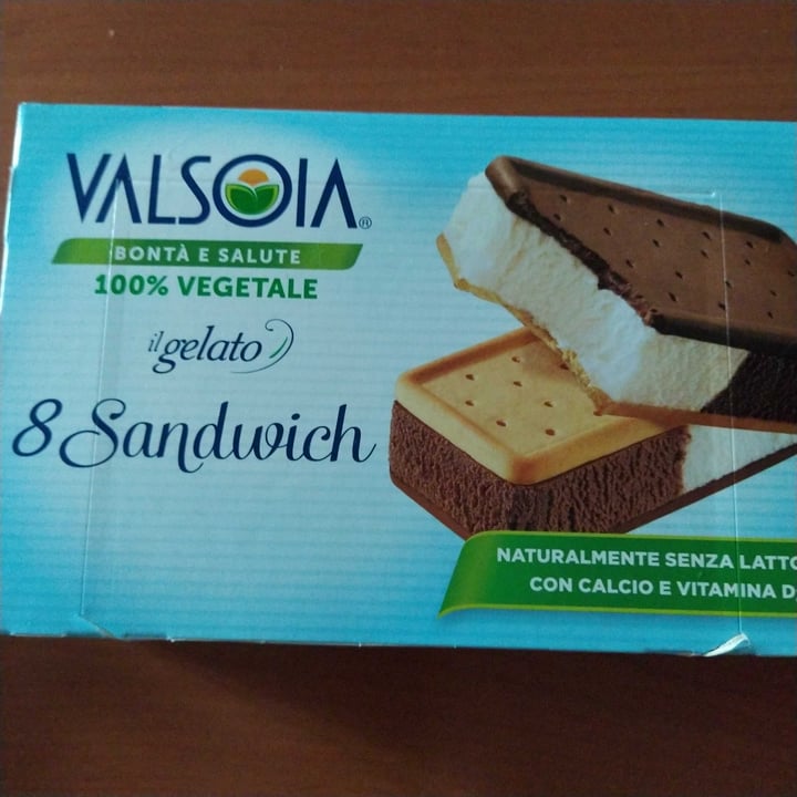 photo of Valsoia Soya Ice Cream Sandwiches shared by @mariaelena on  28 Mar 2021 - review