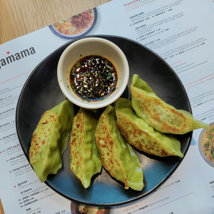 photo of Wagamama Gyoza Vegan shared by @gizzy84 on  06 Dec 2021 - review