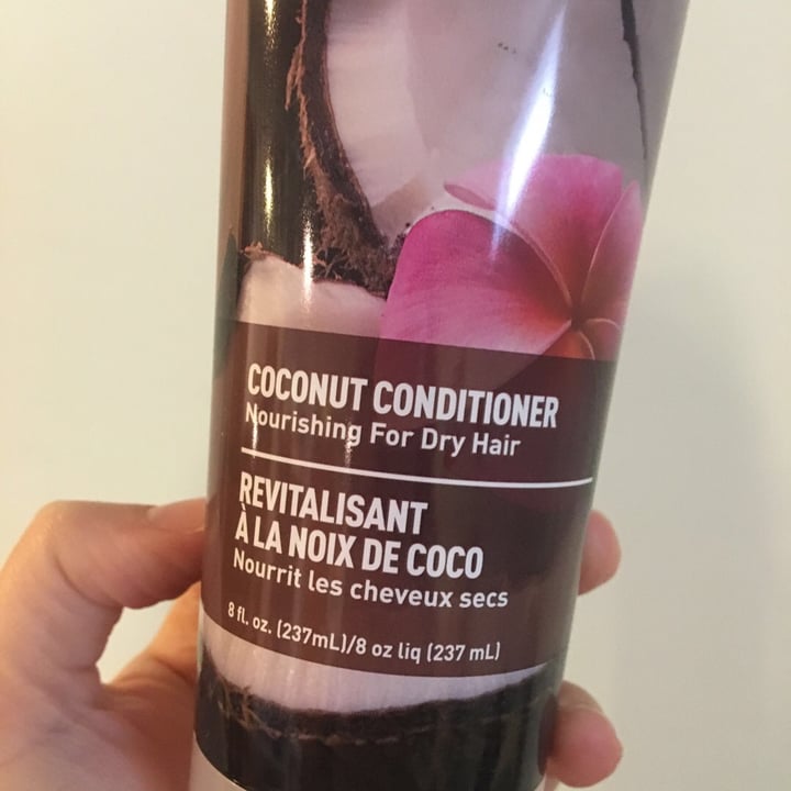 review photo of Desert Essence Coconut conditioner shared by @ggsovegan on 20 Sep 2019 - review