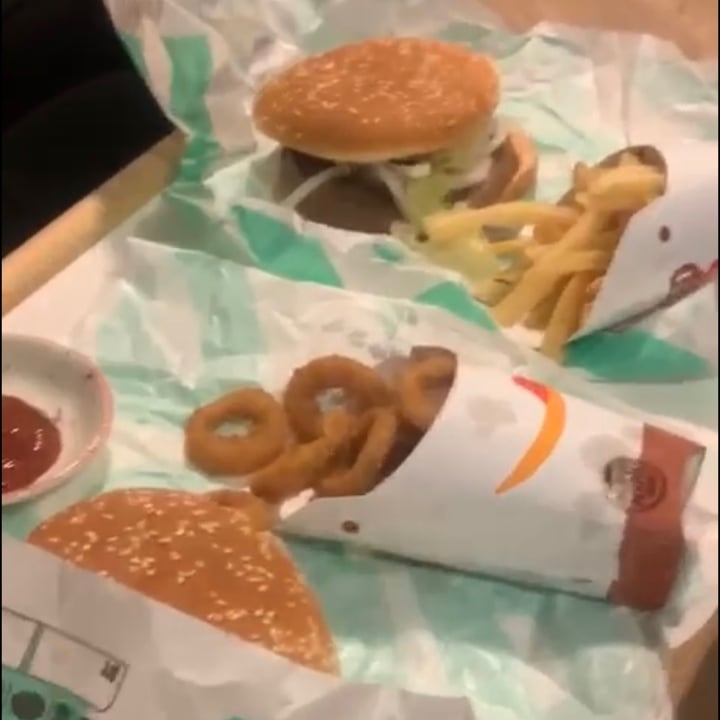 review photo of Burger King Impossible Whopper shared by @demolitionlover on 26 Apr 2020 - review