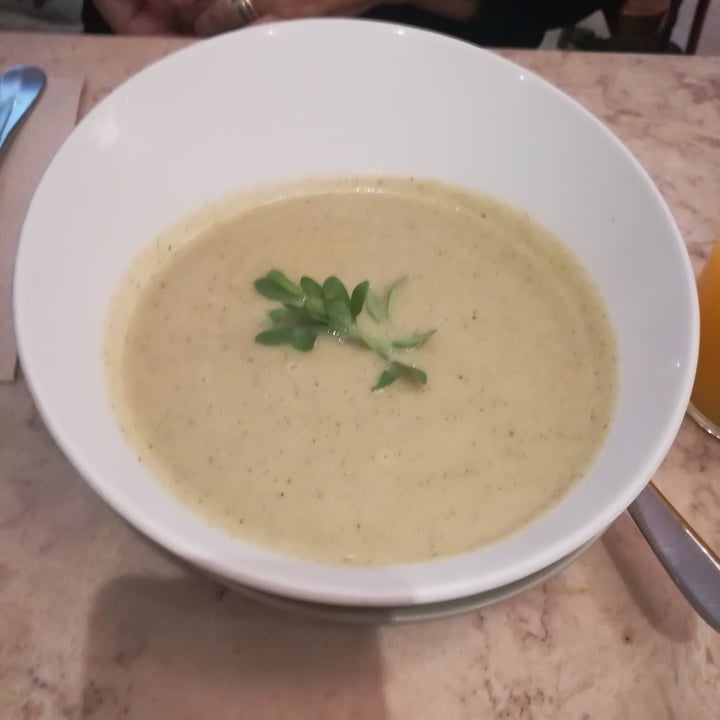 photo of Ao 26 - Vegan food project Cauliflower-dill soup shared by @juliastepanenko on  12 Mar 2022 - review