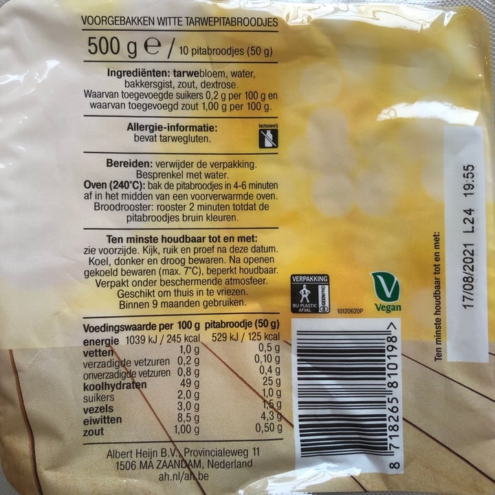 review photo of Albert Heijn AH Pita broodjes shared by @justinleeijen on 25 May 2021 - review