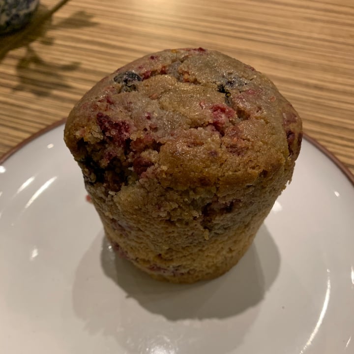 photo of Buenos Aires Verde Muffin De Frutos Rojos shared by @abi1702 on  08 Oct 2021 - review