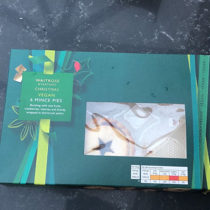photo of Waitrose Christmas Vegan Mince pies shared by @goatgirl on  02 Dec 2022 - review