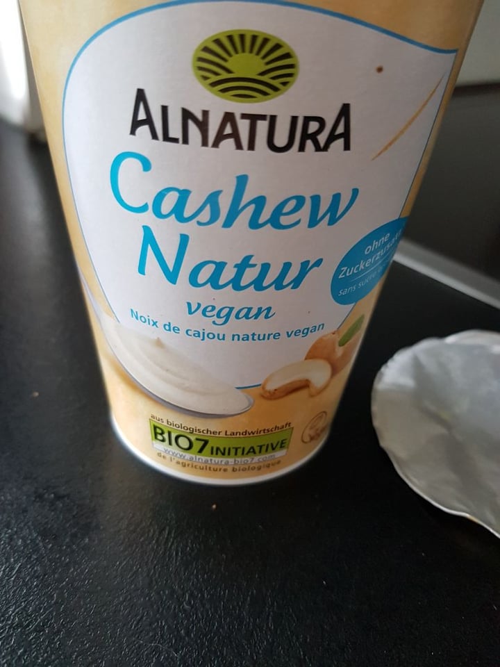 photo of Alnatura Joghurt Cashew Natur shared by @veganele on  11 Mar 2020 - review