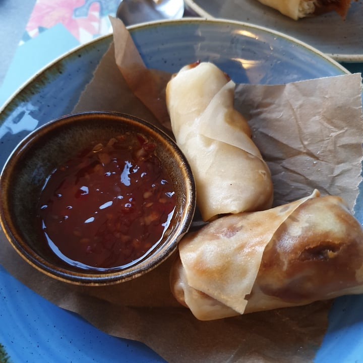 photo of Dhabbu - l'asiatico Dhabbu Spring Rolls shared by @emceejay on  21 May 2022 - review