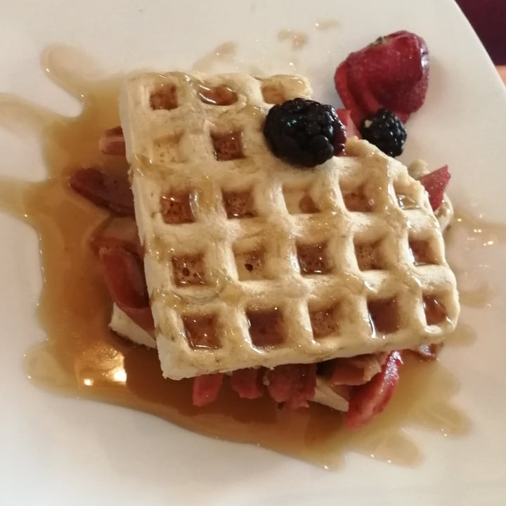 review photo of Veggicano Comida & Tienda waffles shared by @3nriqueta on 05 Aug 2022 - review