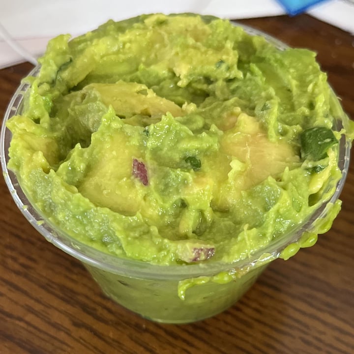 photo of Chipotle Mexican Grill Guacamole shared by @kristin548 on  11 Jul 2022 - review