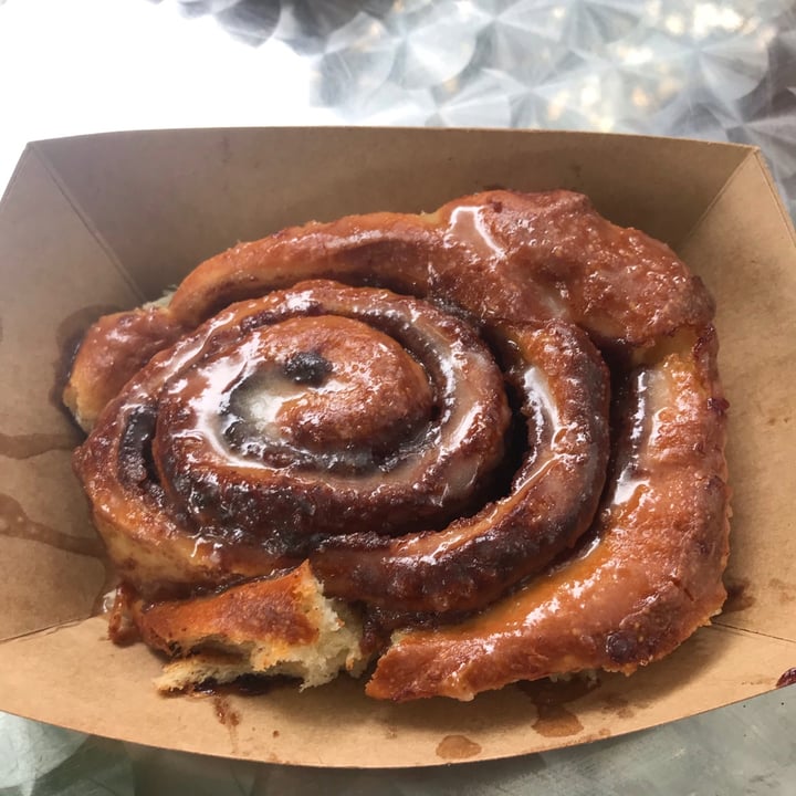 photo of Reverie Cafe + Bar Cinnamon Roll Of Unusual Size shared by @dianna on  01 Aug 2020 - review