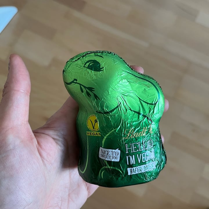 photo of Lindt Hello Vegan Easter Rabbit shared by @kojika on  01 Apr 2022 - review