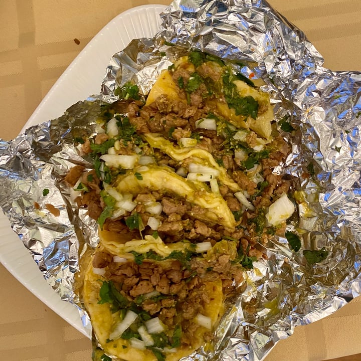 photo of Borreguitas Vegan street tacos shared by @vjvillasenor on  15 May 2020 - review