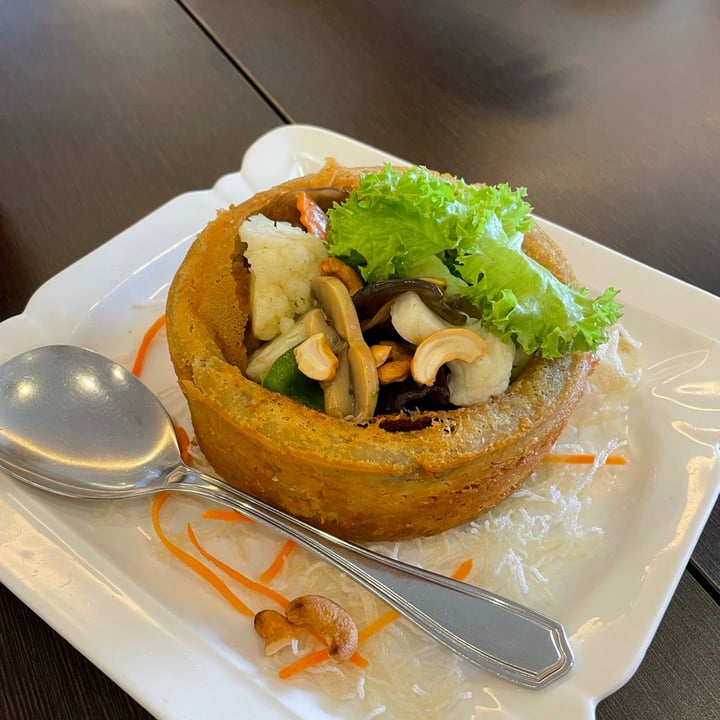 photo of Greenland Vegetarian Restaurant Yam Ring & Fragrant Vegetables shared by @applepancakes on  10 Sep 2021 - review