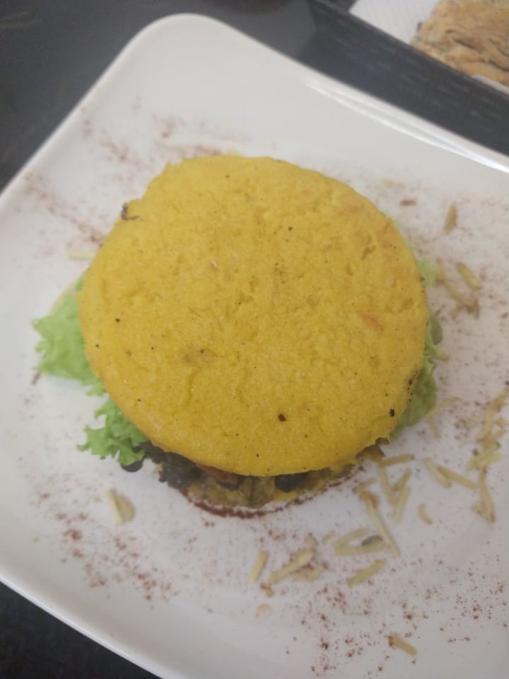 photo of Pan de Nobles Hamburguesa especial de falafel shared by @gisselleearthling on  24 Aug 2019 - review