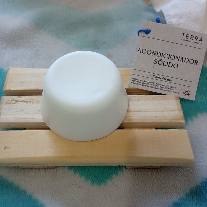 review photo of Terra Cosmética Natural Acondicionador Solido shared by @-ana-guglielmetti- on 17 Dec 2021 - review