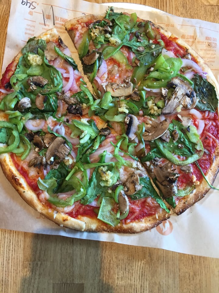 photo of Blaze Pizza Build Your Own Pizza shared by @rachel0211 on  05 Jun 2019 - review