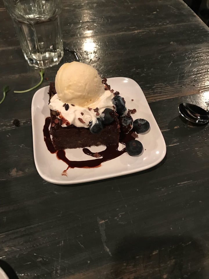 photo of AVO Brownie with gelato shared by @rlkryska on  22 Oct 2018 - review