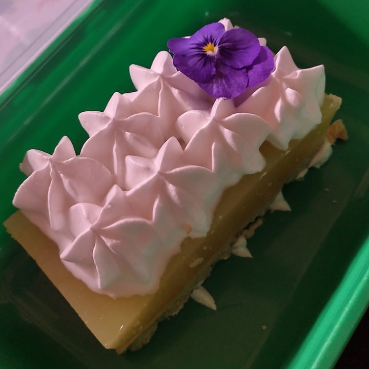 photo of Siembra Pasteleria Vegetal Lemon Pie shared by @sheicepeda on  19 Oct 2022 - review