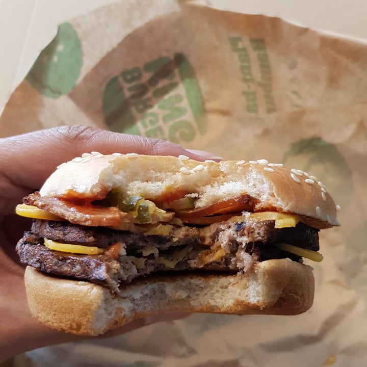 photo of Burger King Leicester Square Plant-based Bakon Double Cheeezeburger shared by @rnp20 on  17 Mar 2022 - review