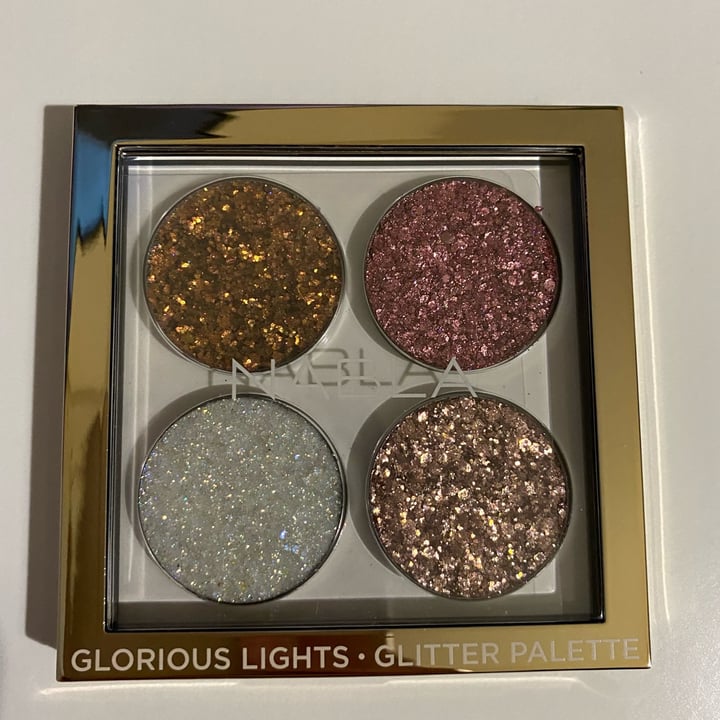 photo of Nabla Cosmetics Glorious lights palette shared by @chiarars on  10 Dec 2021 - review