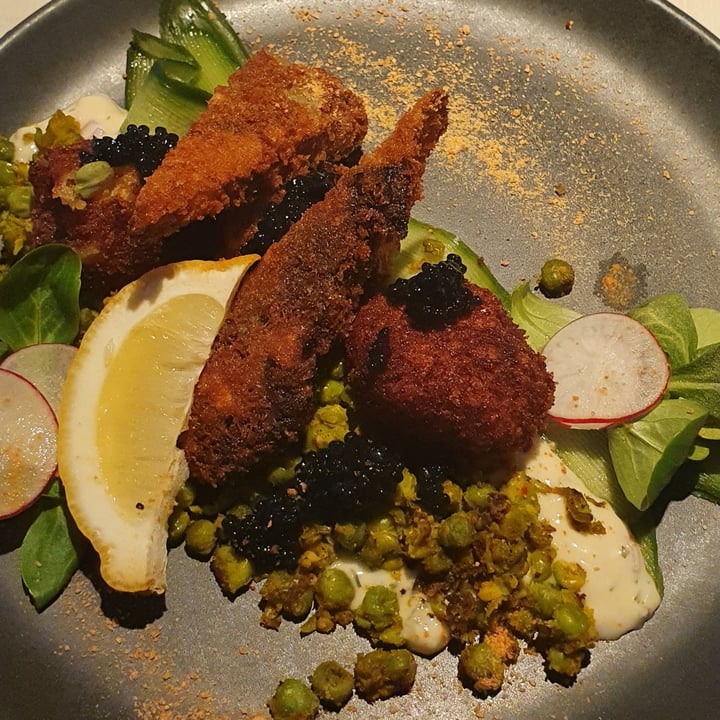 photo of Vegan Restoran V Vegan "Fish and Chips" shared by @sirilin on  03 May 2022 - review