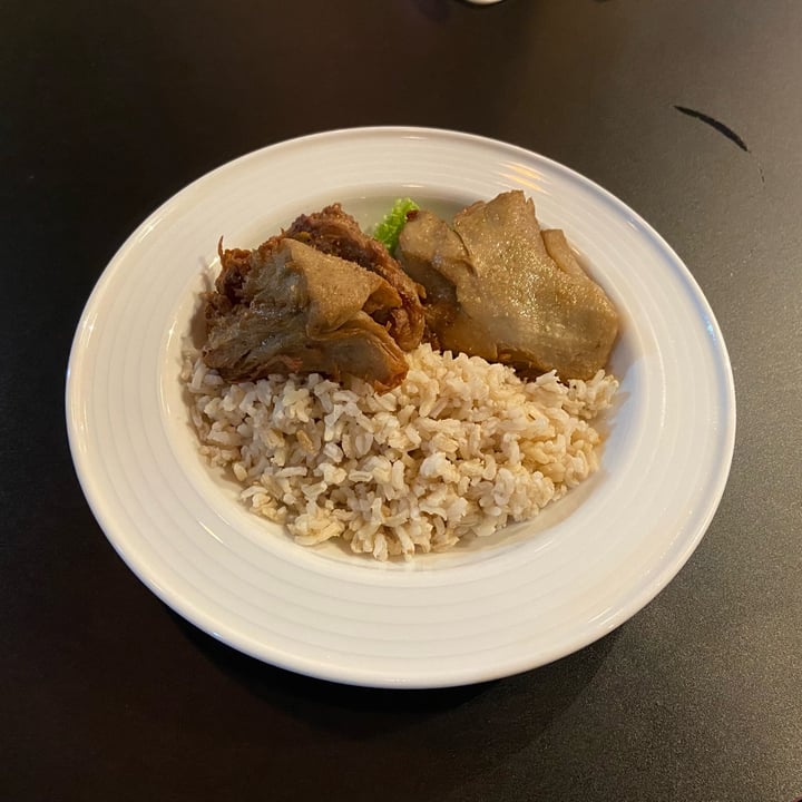 photo of Halaveg Vegan Fried Chicken with Rice shared by @dafnelately on  27 Mar 2022 - review